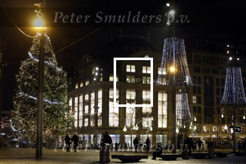 Amsterdam 20 en 22 december 2022
Kerstsfeer op de dam met het Paleis op de dam de Bijenkorf en Beursplein 5
