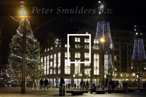 Amsterdam 20 en 22 december 2022
Kerstsfeer op de dam met het Paleis op de dam de Bijenkorf en Beursplein 5