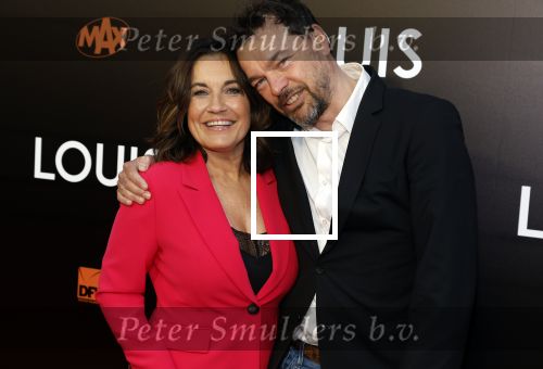 Amsterdam 11 april 2022
Premiere documentaire Louis  over het leven van Louis v Gaal in Tuschinski. Louis kwam samen met zijn vrouw Truus. Dione de Graaff met partner Nando Boers