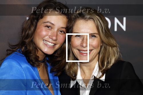 Amsterdam 9 januari 2022
Premiere Babylon in Tuschinski.
Elle v Rijn met haar dochter