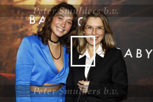 Amsterdam 9 januari 2022
Premiere Babylon in Tuschinski.
Elle v Rijn met haar dochter