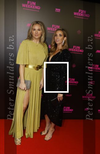Amsterdam 16 januari 2023
Premiere Fijn weekend in Tuschinski.
De cast bestaat uit oa Sarah Chronis Carolien Spoor Jon karthaus Lisa Zweerman Steef de Bot Kay Greidanus en Aus Greidanus sr. Ellen Hoog met een vriendin