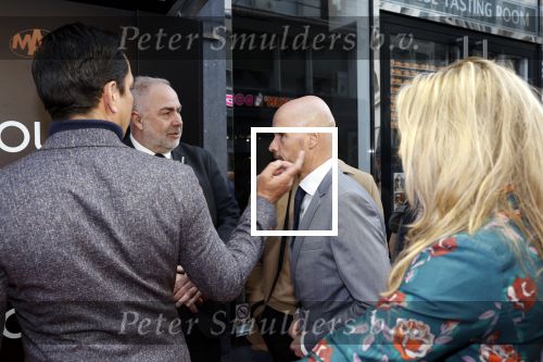 Amsterdam 11 april 2022
Premiere documentaire Louis  over het leven van Louis v Gaal in Tuschinski. Louis kwam samen met zijn vrouw Truus. Erik ten hag kwam met zijn vrouw