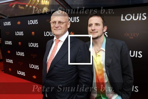 Amsterdam 11 april 2022
Premiere documentaire Louis  over het leven van Louis v Gaal in Tuschinski. Louis kwam samen met zijn vrouw Truus. Ferdinand Grapperhaus met zijn zoon