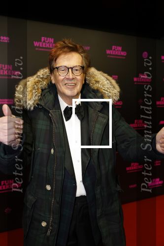 Amsterdam 16 januari 2023
Premiere Fijn weekend in Tuschinski.
De cast bestaat uit oa Sarah Chronis Carolien Spoor Jon karthaus Lisa Zweerman Steef de Bot Kay Greidanus en Aus Greidanus sr. Frank Janssen