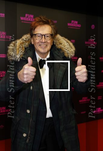 Amsterdam 16 januari 2023
Premiere Fijn weekend in Tuschinski.
De cast bestaat uit oa Sarah Chronis Carolien Spoor Jon karthaus Lisa Zweerman Steef de Bot Kay Greidanus en Aus Greidanus sr. Frank Janssen
