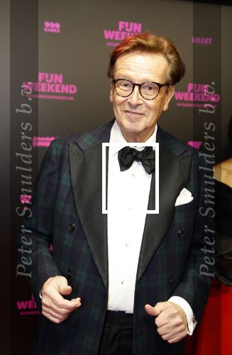 Amsterdam 16 januari 2023
Premiere Fijn weekend in Tuschinski.
De cast bestaat uit oa Sarah Chronis Carolien Spoor Jon karthaus Lisa Zweerman Steef de Bot Kay Greidanus en Aus Greidanus sr. Frank Janssen