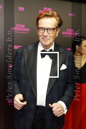 Amsterdam 16 januari 2023
Premiere Fijn weekend in Tuschinski.
De cast bestaat uit oa Sarah Chronis Carolien Spoor Jon karthaus Lisa Zweerman Steef de Bot Kay Greidanus en Aus Greidanus sr. Frank Janssen