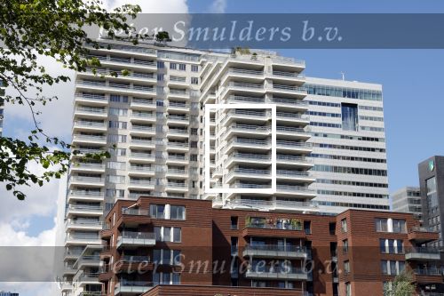 Amsterdam 1 juli 2022
In dit complex heeft oa Frenkie de Jong een appartement alsmede Martin Garrix