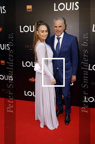 Amsterdam 11 april 2022
Premiere Louis van Louis v Gaal in Tuschinski.
Louis v gaal en zijn vrouw Truus waren natuurlijk aanwezig. Fulco v Kooperen met zijn vrouw