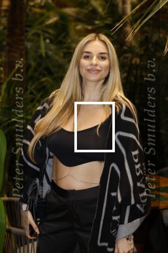 Amsterdam 6 januari 2023
Echte Meisjes In De Jungle 2023, Deelnemers Gaby Blaaser , Louisa Janssen , Diva Maria , Janice Blok , Michella Kox , Lena (Ex on the Beach), Jill Goede Kelly Heruer , Esmee Ipema ,Fabiola Volkers Annebel Visscher en Channah Koerten . Valerio Zeno presenteert het programma. Presentatie was in hotel Jakarta. Gaby Blaaser zwanger kwam met haar vriend