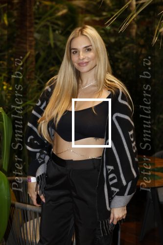 Amsterdam 6 januari 2023
Echte Meisjes In De Jungle 2023, Deelnemers Gaby Blaaser , Louisa Janssen , Diva Maria , Janice Blok , Michella Kox , Lena (Ex on the Beach), Jill Goede Kelly Heruer , Esmee Ipema ,Fabiola Volkers Annebel Visscher en Channah Koerten . Valerio Zeno presenteert het programma. Presentatie was in hotel Jakarta. Gaby Blaaser zwanger kwam met haar vriend