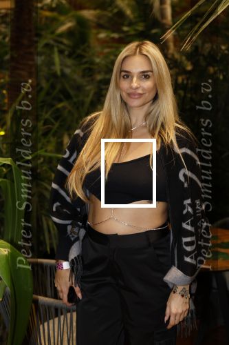 Amsterdam 6 januari 2023
Echte Meisjes In De Jungle 2023, Deelnemers Gaby Blaaser , Louisa Janssen , Diva Maria , Janice Blok , Michella Kox , Lena (Ex on the Beach), Jill Goede Kelly Heruer , Esmee Ipema ,Fabiola Volkers Annebel Visscher en Channah Koerten . Valerio Zeno presenteert het programma. Presentatie was in hotel Jakarta. Gaby Blaaser zwanger kwam met haar vriend