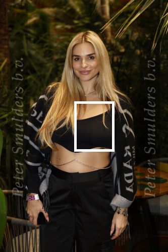 Amsterdam 6 januari 2023
Echte Meisjes In De Jungle 2023, Deelnemers Gaby Blaaser , Louisa Janssen , Diva Maria , Janice Blok , Michella Kox , Lena (Ex on the Beach), Jill Goede Kelly Heruer , Esmee Ipema ,Fabiola Volkers Annebel Visscher en Channah Koerten . Valerio Zeno presenteert het programma. Presentatie was in hotel Jakarta. Gaby Blaaser zwanger kwam met haar vriend