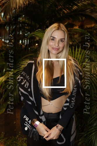 Amsterdam 6 januari 2023
Echte Meisjes In De Jungle 2023, Deelnemers Gaby Blaaser , Louisa Janssen , Diva Maria , Janice Blok , Michella Kox , Lena (Ex on the Beach), Jill Goede Kelly Heruer , Esmee Ipema ,Fabiola Volkers Annebel Visscher en Channah Koerten . Valerio Zeno presenteert het programma. Presentatie was in hotel Jakarta. Gaby Blaaser zwanger kwam met haar vriend