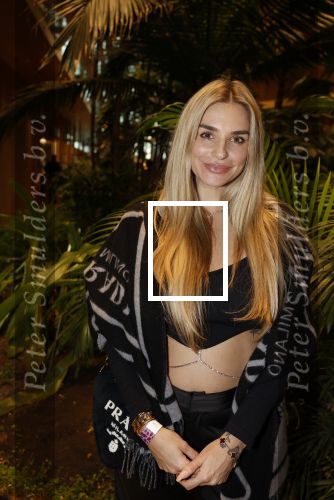 Amsterdam 6 januari 2023
Echte Meisjes In De Jungle 2023, Deelnemers Gaby Blaaser , Louisa Janssen , Diva Maria , Janice Blok , Michella Kox , Lena (Ex on the Beach), Jill Goede Kelly Heruer , Esmee Ipema ,Fabiola Volkers Annebel Visscher en Channah Koerten . Valerio Zeno presenteert het programma. Presentatie was in hotel Jakarta. Gaby Blaaser zwanger kwam met haar vriend