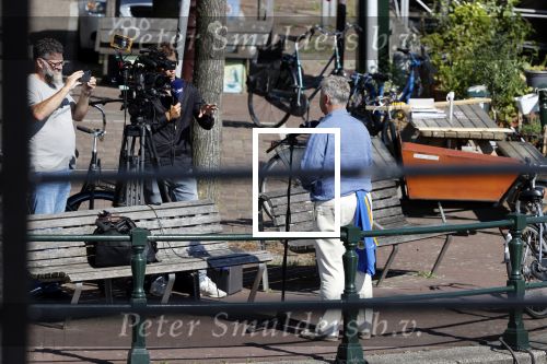 Amsterdam 21 augustus 2020
Guus Hiddink wordt de bondscoach van Curacao en geeft een interview bij hem voor de deur.