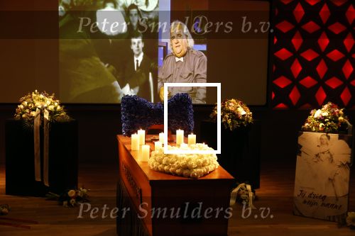 Hilversum 29 december 2022
Bij Beeld en Geluid op het mediapark  konden mensen afscheid nemen van Han Peekel .