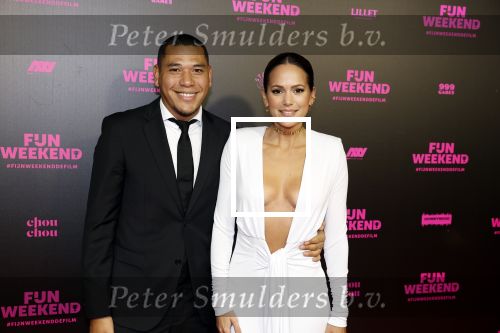 Amsterdam 16 januari 2023
Premiere Fijn weekend in Tuschinski.
De cast bestaat uit oa Sarah Chronis Carolien Spoor Jon karthaus Lisa Zweerman Steef de Bot Kay Greidanus en Aus Greidanus sr. Elize met partner Hedwiges maduro