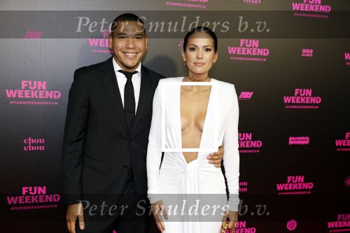 Amsterdam 16 januari 2023
Premiere Fijn weekend in Tuschinski.
De cast bestaat uit oa Sarah Chronis Carolien Spoor Jon karthaus Lisa Zweerman Steef de Bot Kay Greidanus en Aus Greidanus sr. Elize met partner Hedwiges maduro