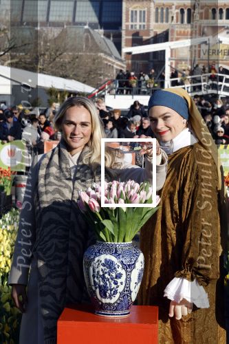 Amsterdam 21 januari 2023
Irene Schouten doopt een tulp op het museumplein.