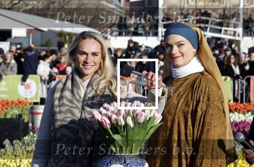 Amsterdam 21 januari 2023
Irene Schouten doopt een tulp op het museumplein.