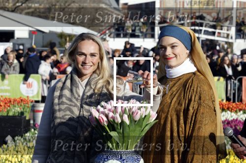 Amsterdam 21 januari 2023
Irene Schouten doopt een tulp op het museumplein.