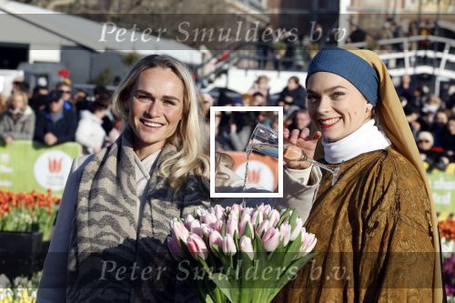Amsterdam 21 januari 2023
Irene Schouten doopt een tulp op het museumplein.