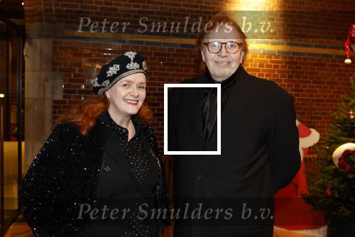 Amsterdam 23 december 2022
Premiere Francis v Broekhuizen in Beurs v Berlage.
Jan Aarntzen met zus