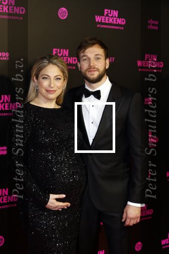 Amsterdam 16 januari 2023
Premiere Fijn weekend in Tuschinski.
De cast bestaat uit oa Sarah Chronis Carolien Spoor Jon karthaus Lisa Zweerman Steef de Bot Kay Greidanus en Aus Greidanus sr.
