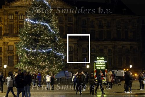 Amsterdam 20 en 22 december 2022
Kerstsfeer op de dam met het Paleis op de dam de Bijenkorf en Beursplein 5