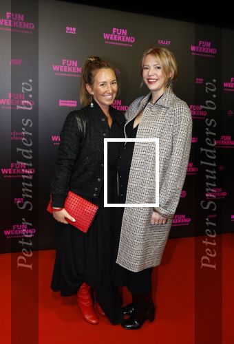 Amsterdam 16 januari 2023
Premiere Fijn weekend in Tuschinski.
De cast bestaat uit oa Sarah Chronis Carolien Spoor Jon karthaus Lisa Zweerman Steef de Bot Kay Greidanus en Aus Greidanus sr. Kim Boekhoorn met een vriendin