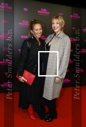 Amsterdam 16 januari 2023
Premiere Fijn weekend in Tuschinski.
De cast bestaat uit oa Sarah Chronis Carolien Spoor Jon karthaus Lisa Zweerman Steef de Bot Kay Greidanus en Aus Greidanus sr. Kim Boekhoorn met een vriendin