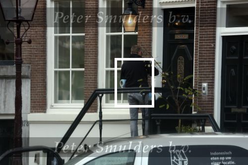 Amsterdam eerste week december 2022
Bij hetbhuis van Prinses Amalia wordt volop gewerkt . Ook is er politie en beveiliging aanwezig . Er wonen inmiddels ook al weer medestudenten in het pand.
