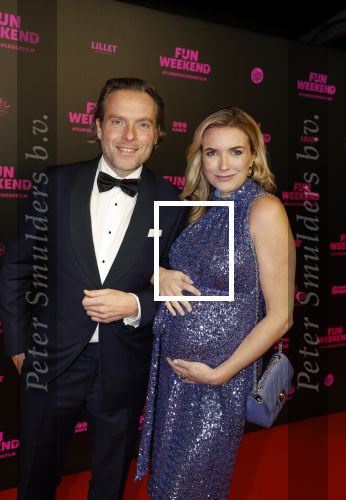 Amsterdam 16 januari 2023
Premiere Fijn weekend in Tuschinski.
De cast bestaat uit oa Sarah Chronis Carolien Spoor Jon karthaus Lisa Zweerman Steef de Bot Kay Greidanus en Aus Greidanus sr. Laurien Verstraten zwanger met partner