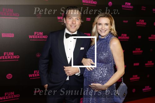 Amsterdam 16 januari 2023
Premiere Fijn weekend in Tuschinski.
De cast bestaat uit oa Sarah Chronis Carolien Spoor Jon karthaus Lisa Zweerman Steef de Bot Kay Greidanus en Aus Greidanus sr. Laurien Verstraten zwanger met partner