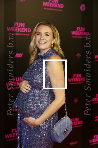 Amsterdam 16 januari 2023
Premiere Fijn weekend in Tuschinski.
De cast bestaat uit oa Sarah Chronis Carolien Spoor Jon karthaus Lisa Zweerman Steef de Bot Kay Greidanus en Aus Greidanus sr. Laurien Verstraten zwanger met partner