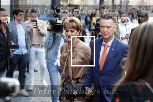 Amsterdam 11 april 2022
Premiere documentaire Louis  over het leven van Louis v Gaal in Tuschinski. Louis kwam samen met zijn vrouw Truus.