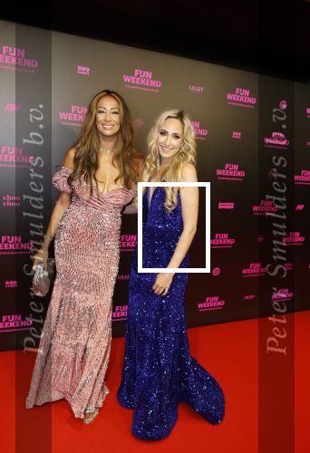 Amsterdam 16 januari 2023
Premiere Fijn weekend in Tuschinski.
De cast bestaat uit oa Sarah Chronis Carolien Spoor Jon karthaus Lisa Zweerman Steef de Bot Kay Greidanus en Aus Greidanus sr. Maria Tailor en Hella Huizinga