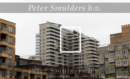 Amsterdam 19 december 2022
Martin Garrix woont in de penthouse van complex intermezzo.