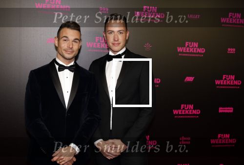 Amsterdam 16 januari 2023
Premiere Fijn weekend in Tuschinski.
De cast bestaat uit oa Sarah Chronis Carolien Spoor Jon karthaus Lisa Zweerman Steef de Bot Kay Greidanus en Aus Greidanus sr. Marvin Wijnans en partner Ferdi Pool