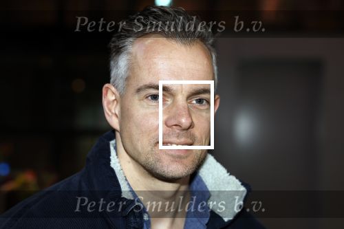 Hilversum 9 januari 2023
Arjan Lubach wordt bij beeld en Geluid gekozen tot mediapersoon van 2022. Andre v Duin reikt hem de prijs uit . Nick Dijkman