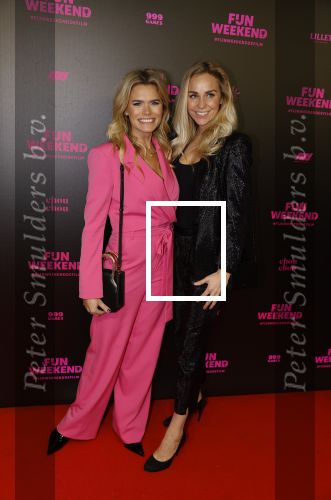 Amsterdam 16 januari 2023
Premiere Fijn weekend in Tuschinski.
De cast bestaat uit oa Sarah Chronis Carolien Spoor Jon karthaus Lisa Zweerman Steef de Bot Kay Greidanus en Aus Greidanus sr.