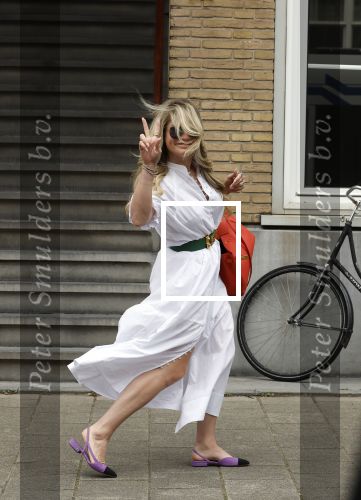 Amsterdam 12 april 2022
Nikkie Plessen op straat in Amsterdam zuid