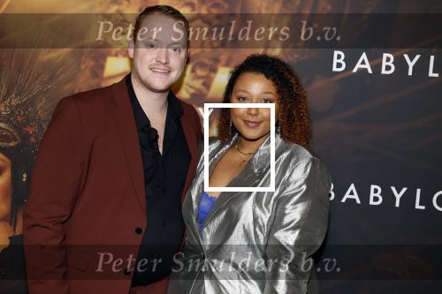 Amsterdam 9 januari 2022
Premiere Babylon in Tuschinski.
Noel v Kleef met haar vriend Thom