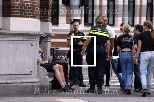 Amsterdam 26 augustus 2022
Politie na een ongeluk met een Fietskoerier in Amsterdam zuid