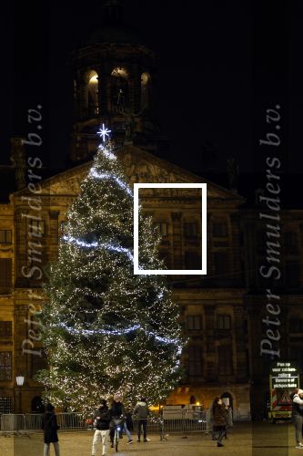 Amsterdam 20 en 22 december 2022
Kerstsfeer op de dam met het Paleis op de dam de Bijenkorf en Beursplein 5