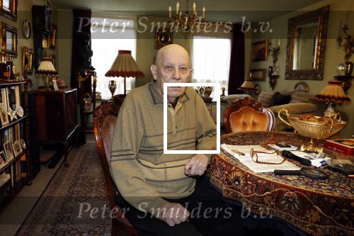 Den Haag 31 december 2022
Paragnost / helderziende Peter Seeland in zijn huis / appartement in Den Haag.