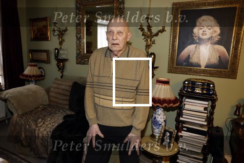 Den Haag 31 december 2022
Paragnost / helderziende Peter Seeland in zijn huis / appartement in Den Haag.