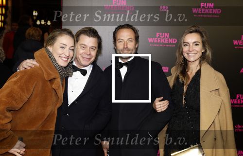 Amsterdam 16 januari 2023
Premiere Fijn weekend in Tuschinski.
De cast bestaat uit oa Sarah Chronis Carolien Spoor Jon karthaus Lisa Zweerman Steef de Bot Kay Greidanus en Aus Greidanus sr.